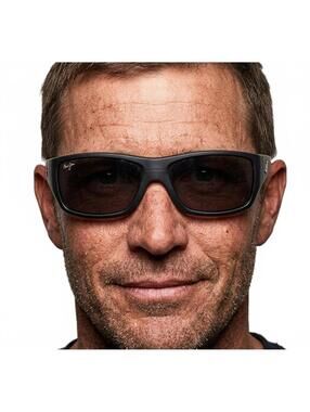 Maui Jim Wassup Men Sunglasses Italy Polarized Charcoal Wrap